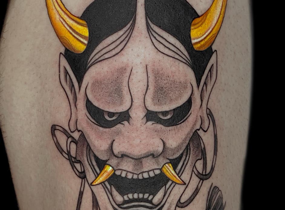 Gold Tattoo | The Wall Tattoo